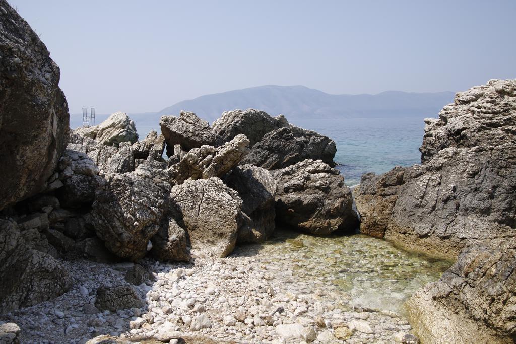 Hotel Nimfa Kanine Dış mekan fotoğraf