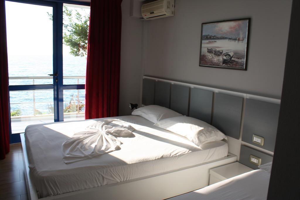 Hotel Nimfa Vlorë Dış mekan fotoğraf